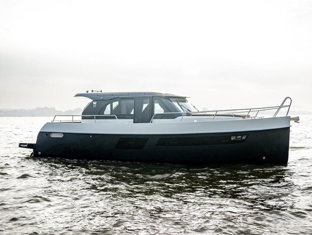 Maxima 37 Cruiser Brinks Watersport