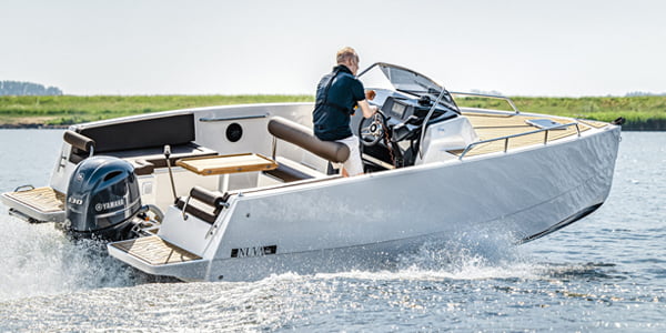 proefvaren Nuva M6 Open Brinks Watersport