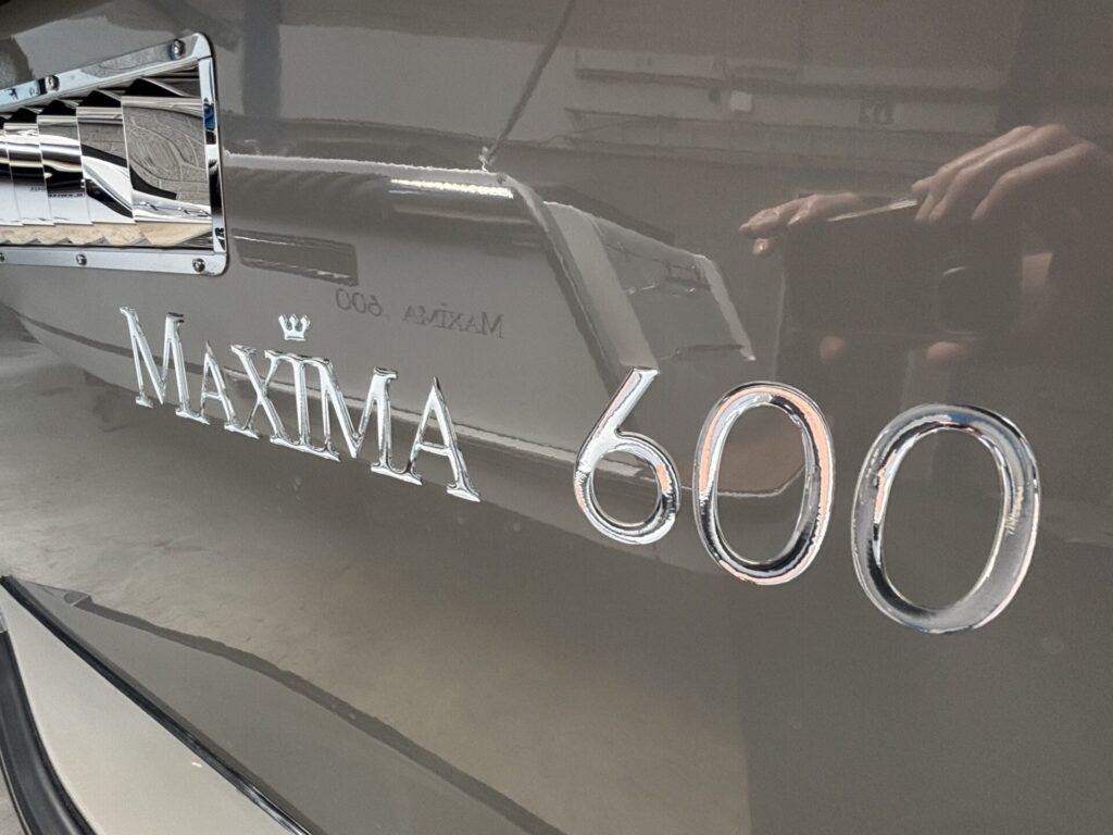 Maxima 600 Tender logo
