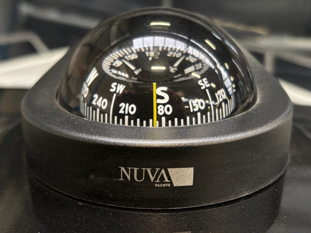 NUVA M6 inbouw kompas