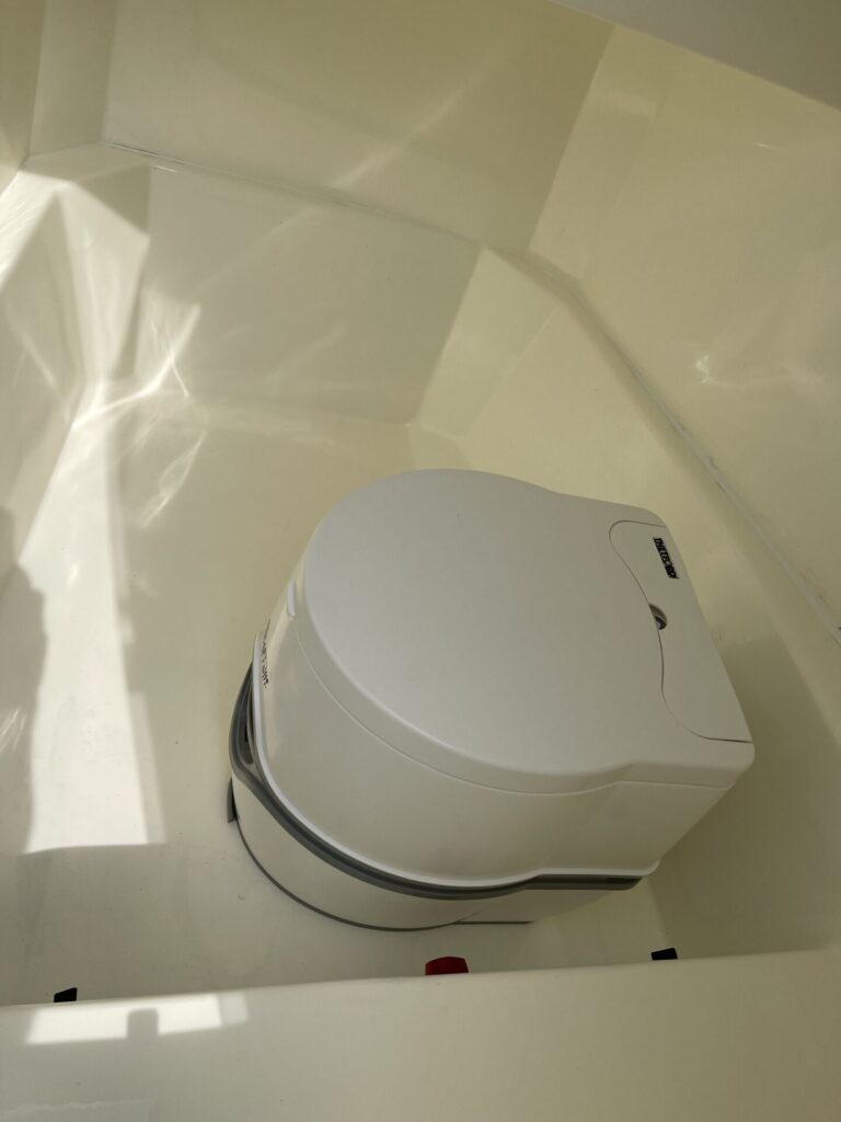 Nuva M6 Open varend toilet