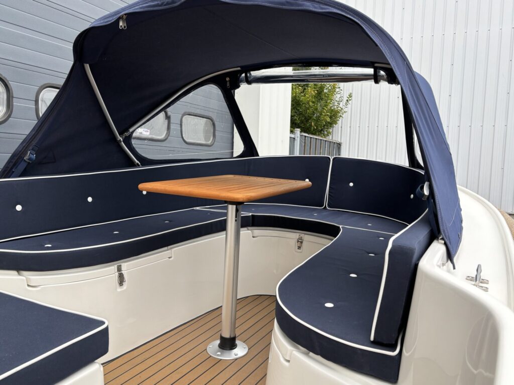 Oud Huijzer 575 Luxury rondzit met teakhouten tafel