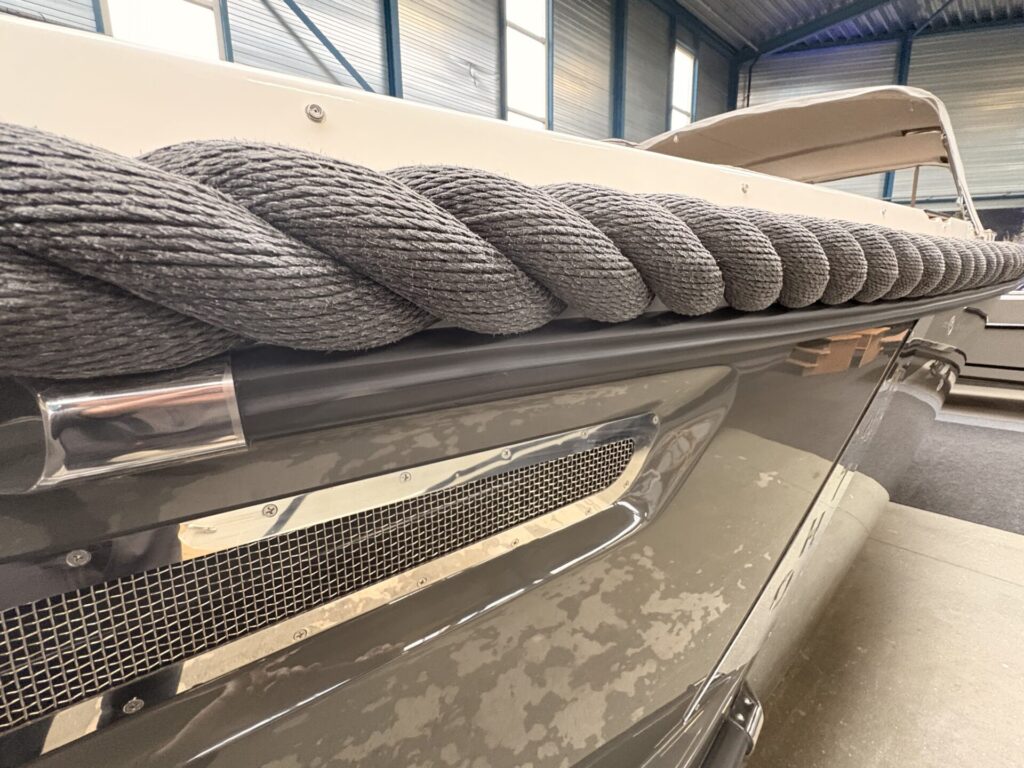 Oud Huijzer 740 Tender kabelaring