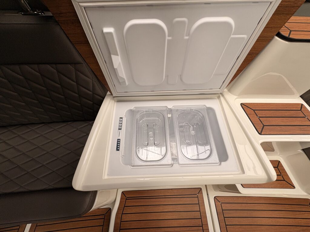 Oud Huijzer 740 Tender koelkist