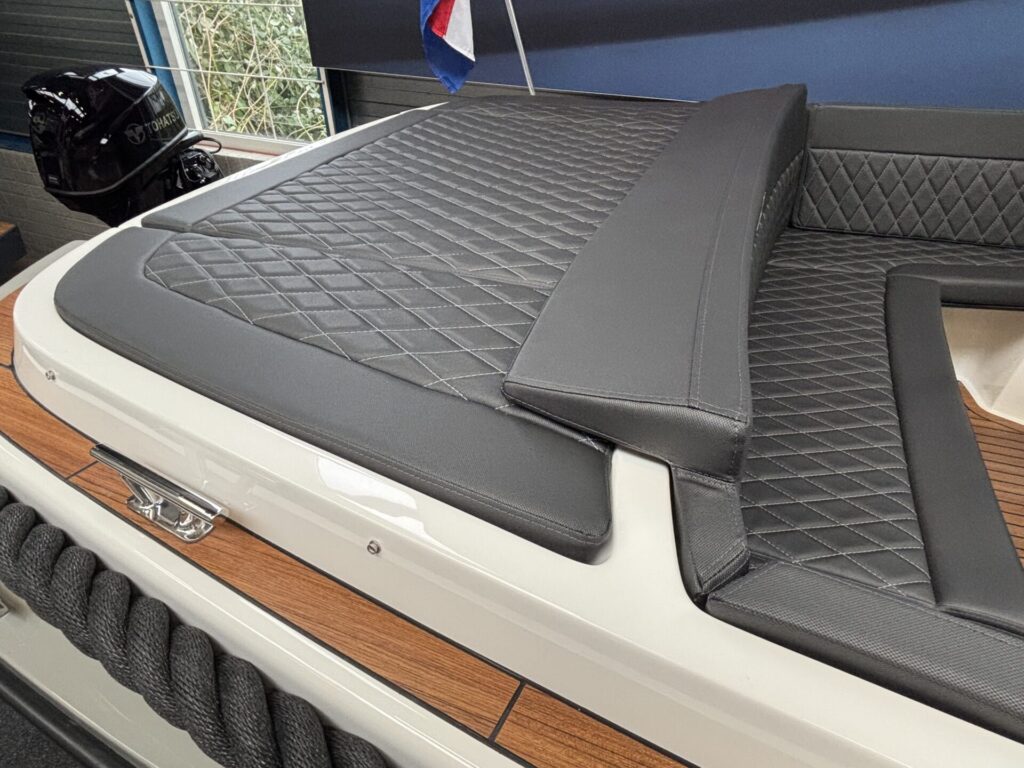 Oud Huijzer 650 Tender bunkussen